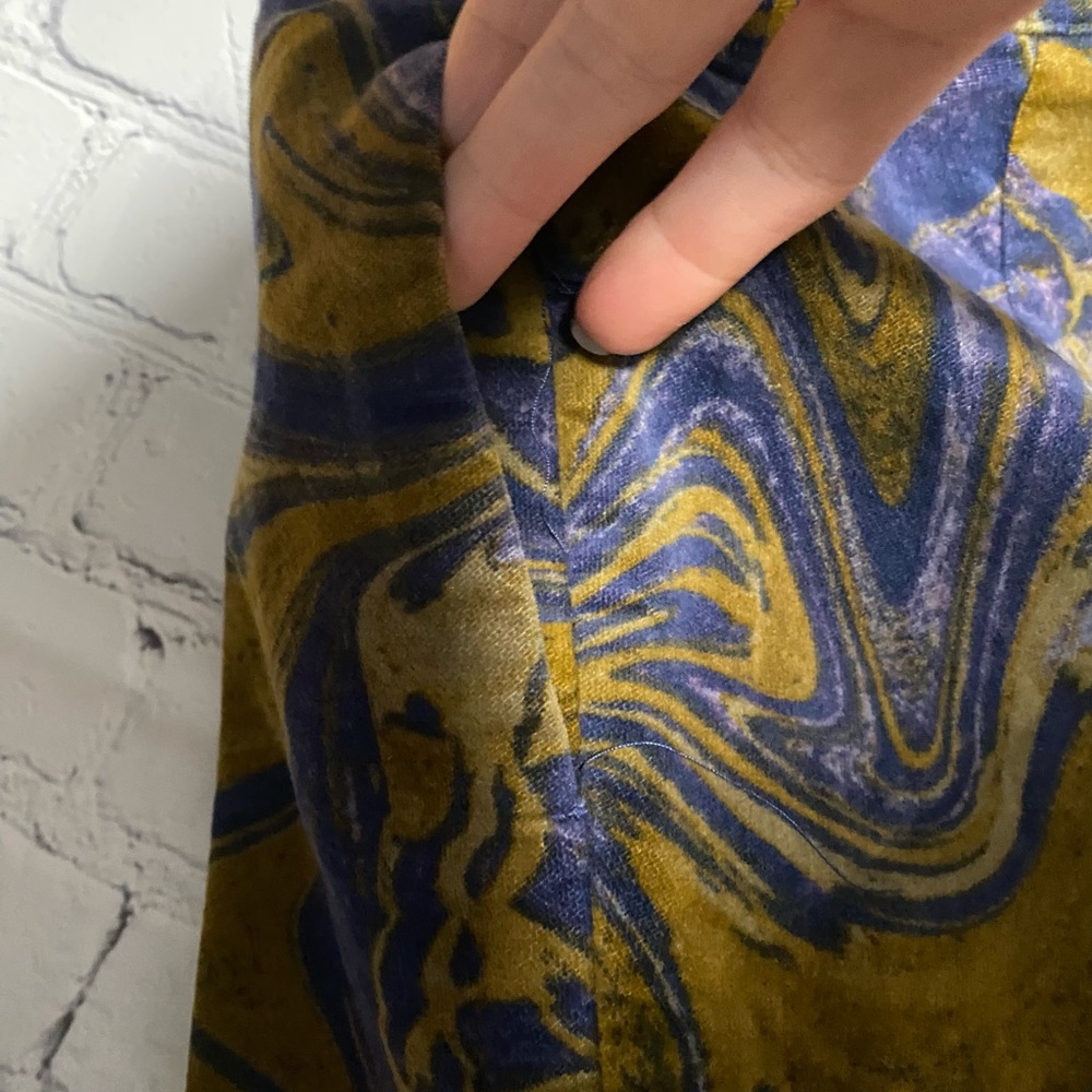 Urban Outfitters velvety flare pants - Picture 5 of 9